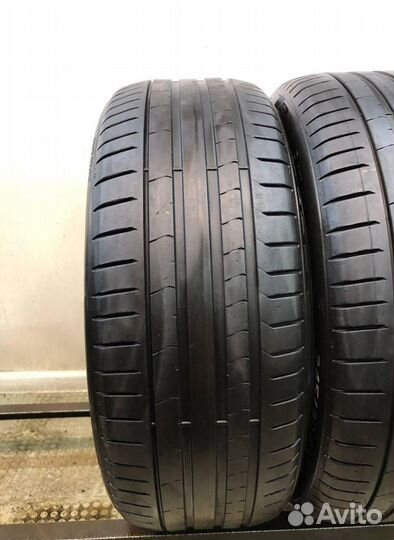 Pirelli P Zero PZ4 245/40 R21 99W