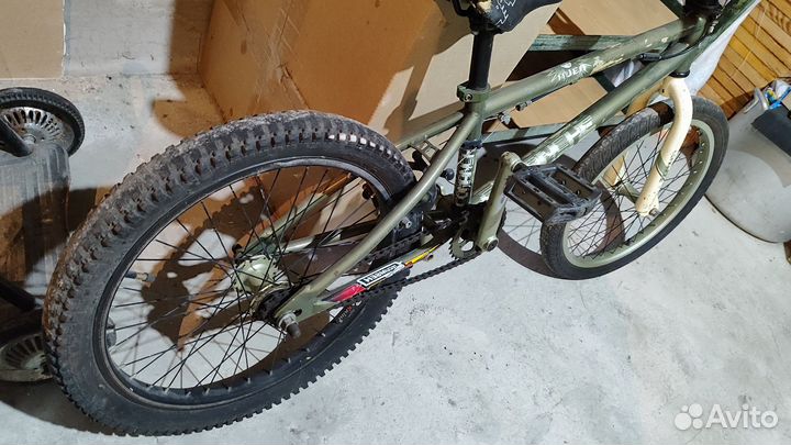 Трюковой велосипед bmx