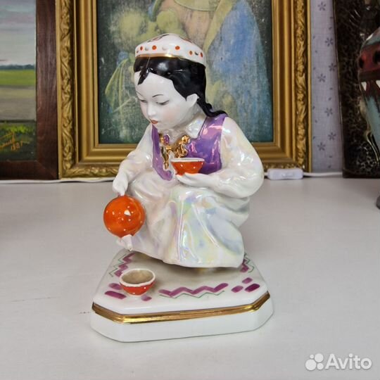Статуэтка фарфор Дулёво