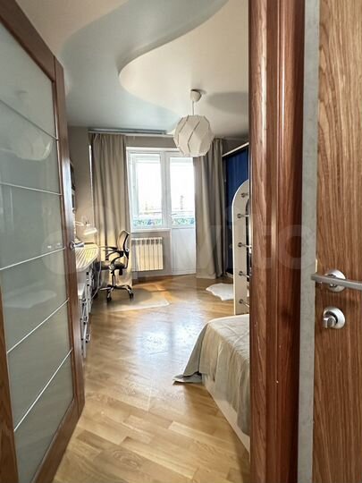 4-к. квартира, 130 м², 5/17 эт.