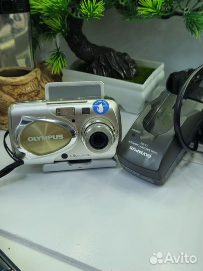 Компактный фотоаппарат olympus 400 digital