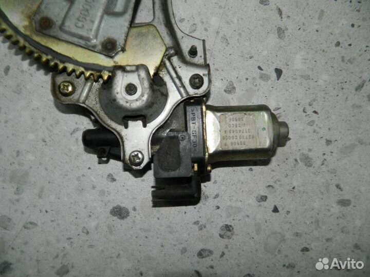 Стеклоподъемник электр. задний правый Infiniti FX