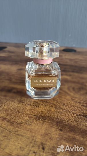 Elie saab le parfum essential