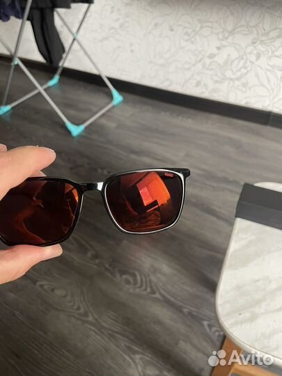 Очки hugo (оригинал)