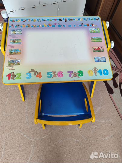 Детский столик и стульчик