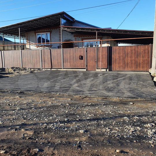 Дом 220 м² на участке 8 сот.