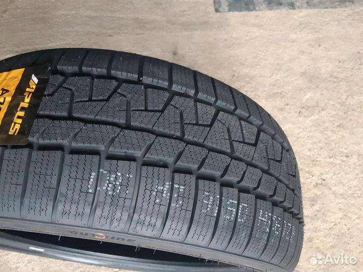 Aplus A702 225/45 R18 и 255/40 R18 95V
