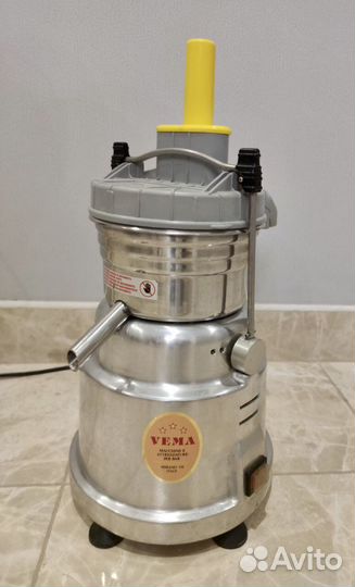 Соковыжималка Vema CE2047L