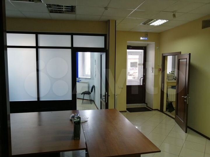 Продам офисное помещение, 327.9 м²