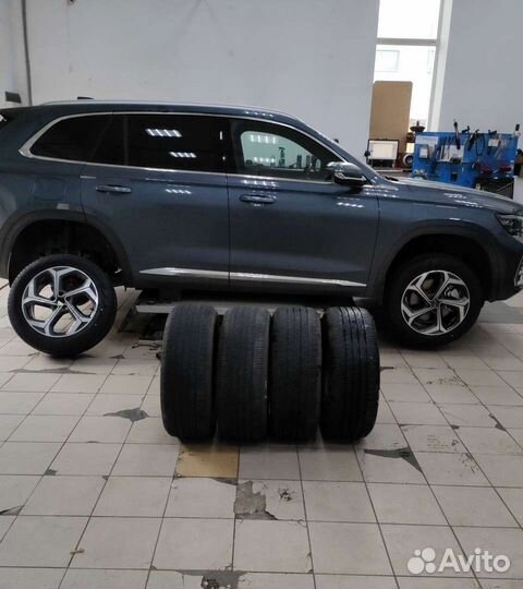 Goodyear EfficientGrip Performance SUV 235/50 R19 99V