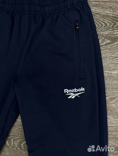 Спортивный костюм reebok