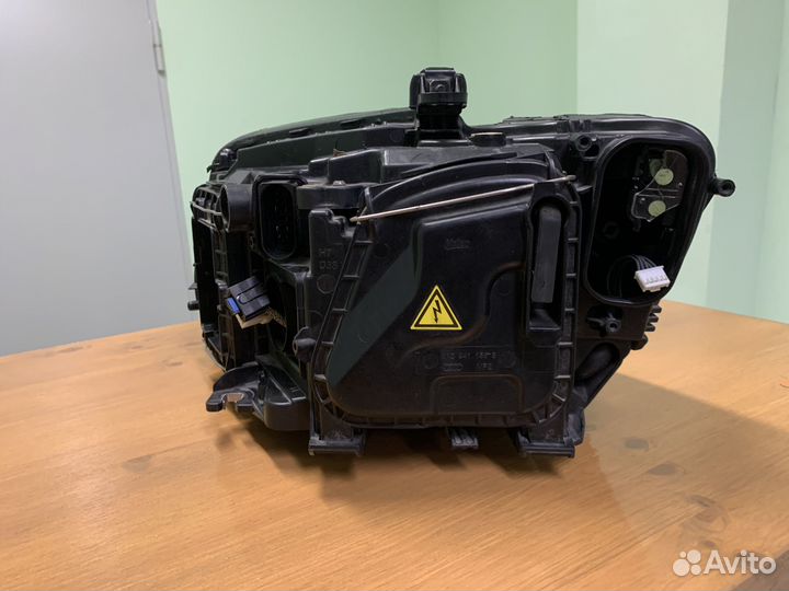 Фара ксеноновая на audi Q5 передняя правая