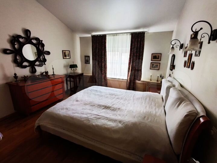 2-к. квартира, 70 м², 4/4 эт.