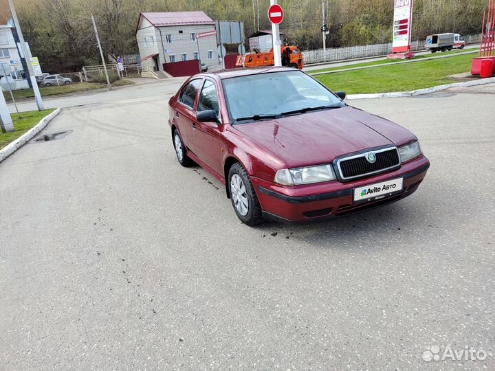 Skoda Octavia 1.6 МТ, 1998, 239 596 км