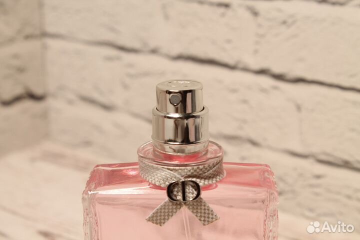 Парфюм Miss Dior Rose Essence