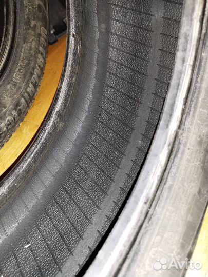 Goodyear UltraGrip Ice 2 215/55 R16