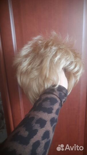 Парик женский короткий