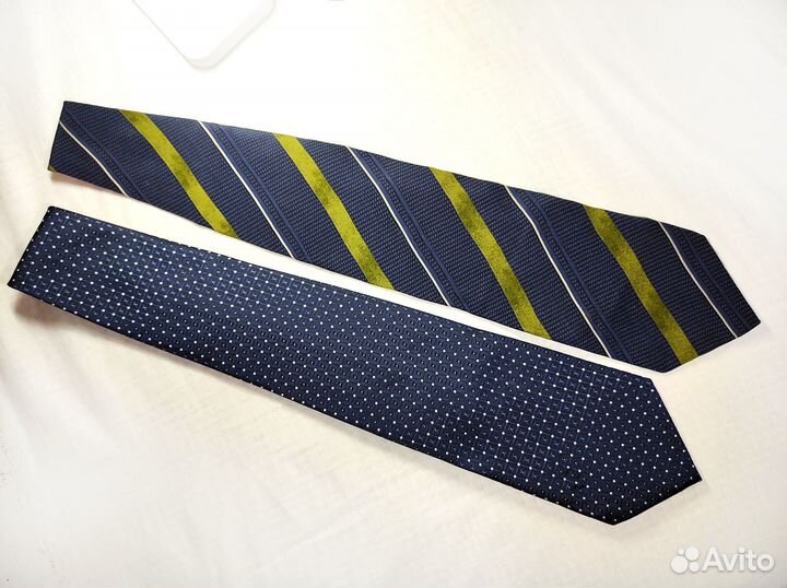 Giorgio Armani Галстук мужской шёлковый