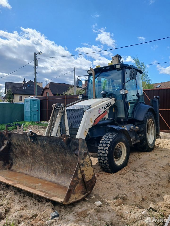 Экскаватор-погрузчик Terex 820, 2012