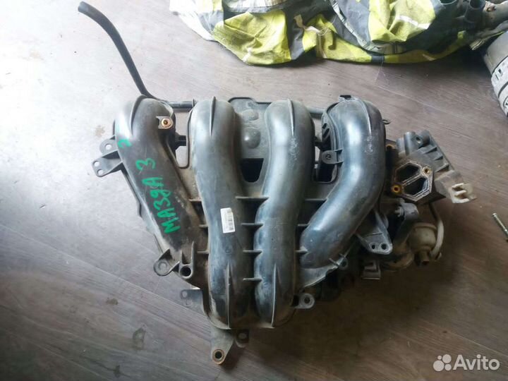Коллектор впускной Mazda 3 BK 2.0 2002-2009