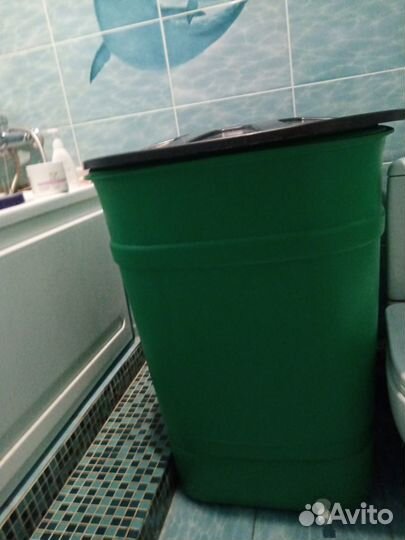 Бак с крышкой
