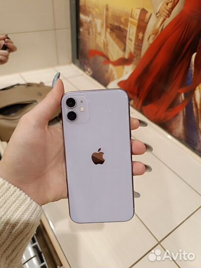 iPhone 11, 64 ГБ