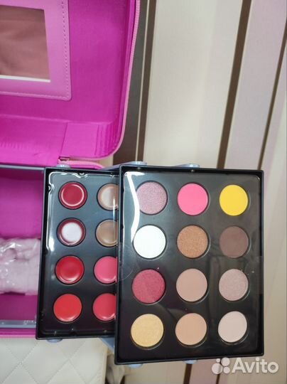 Набор для макияжа Moriki Doriki