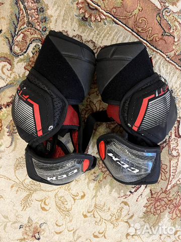 Налокотники хоккейные ccm F1