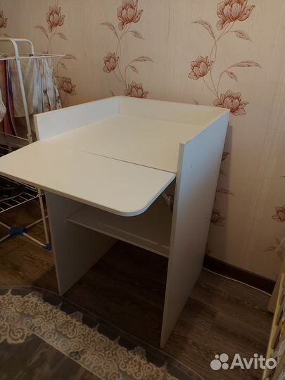 Пеленальный столик