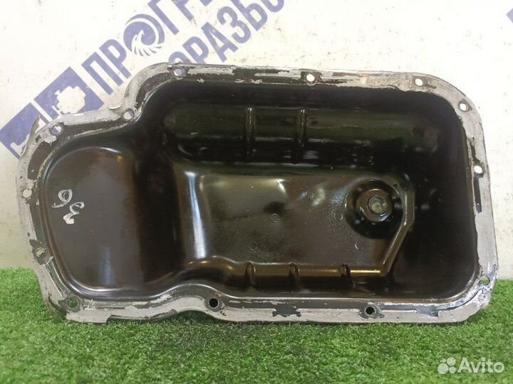 Поддон Peugeot 307 хэтчбэк 1.4 KFU 2004