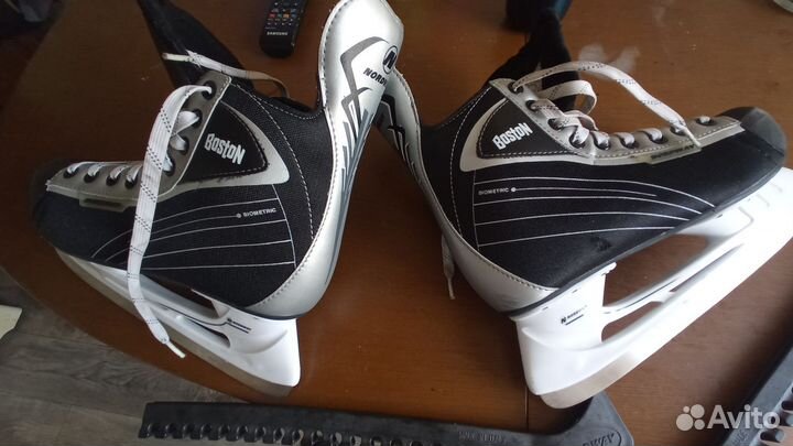 Коньки хоккейные