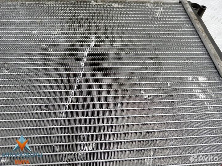 Радиатор (основной) BMW 3 E46 2001