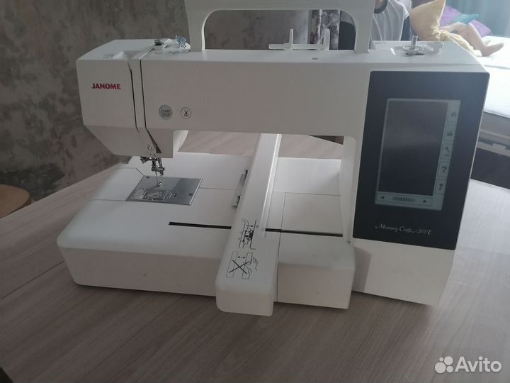 Вышивальная машина Janome memory craft 500e