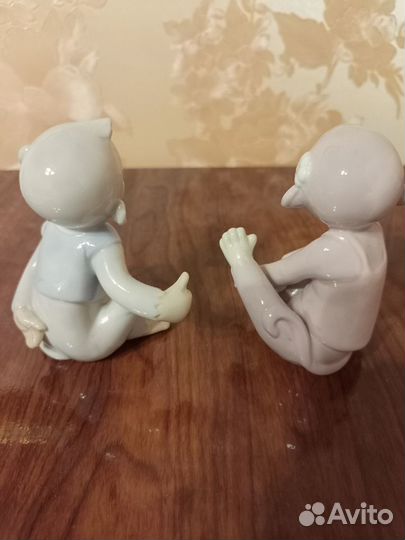Фарфоровые статуэтки