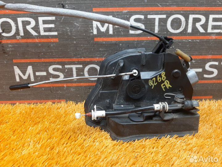 Замок двери передний правый Bmw X5 E53 M54B30 2006