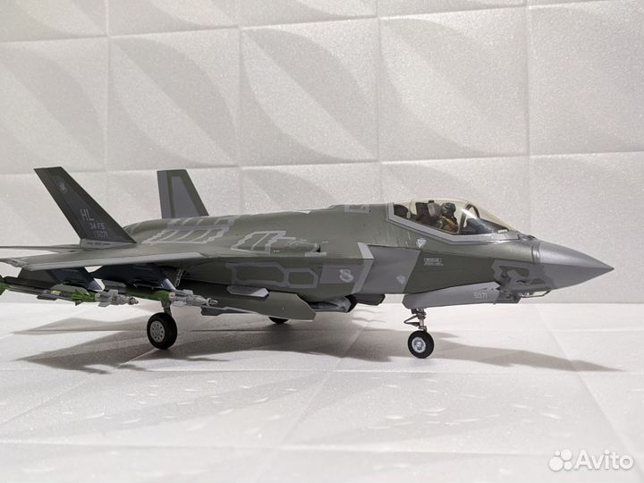 Tamiya 1148 F-35A