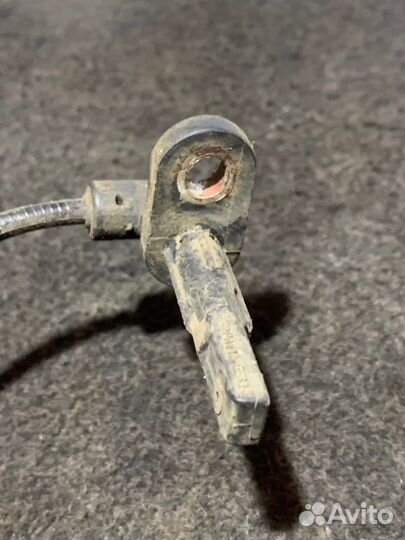 Датчик abs задний правый Opel Astra J хэтчбек