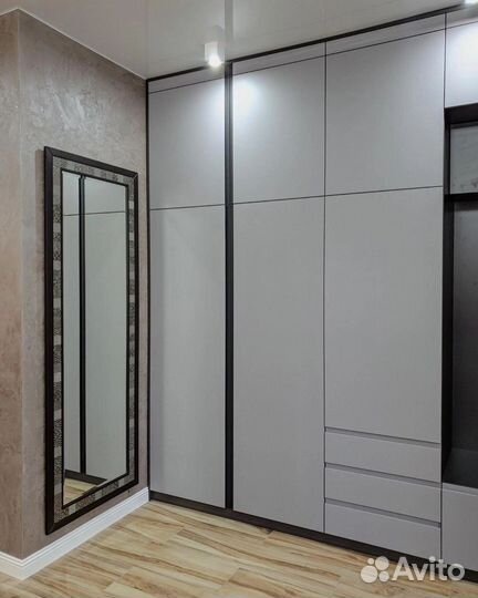 Шкаф распашной современный от фабрики