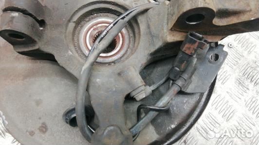 Ступица передняя правая dodge caliber (HBR17N901)