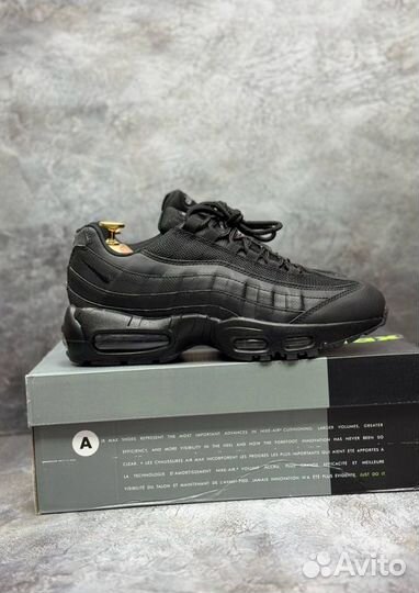 Кроссовки Nike Air Max 95 эргономичные