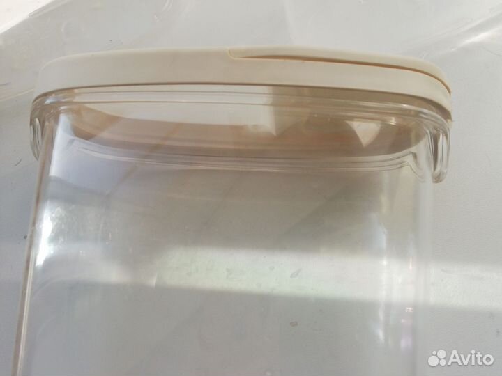 Контейнер для сыпучих