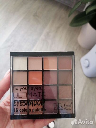 Тени для век