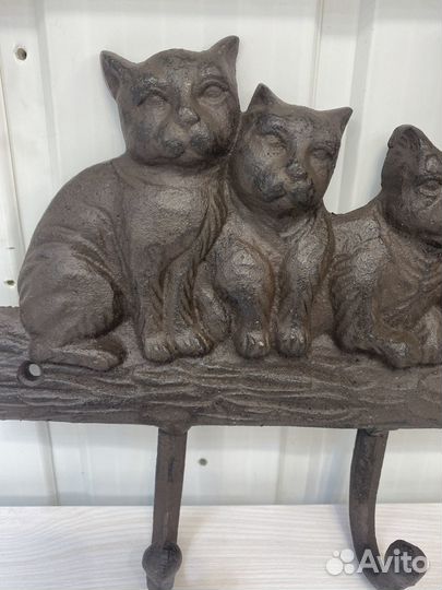 Вешалка настенная 