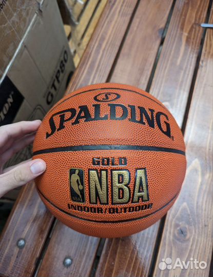 Баскетбольный мяч