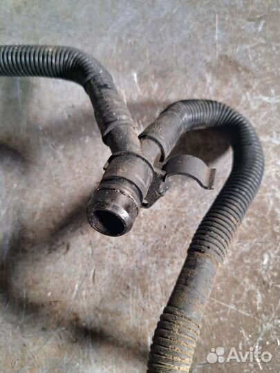 Трубка картерных газов Audi A6 C6