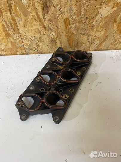 Коллектор впускной Opel Vectra универсал X25XE