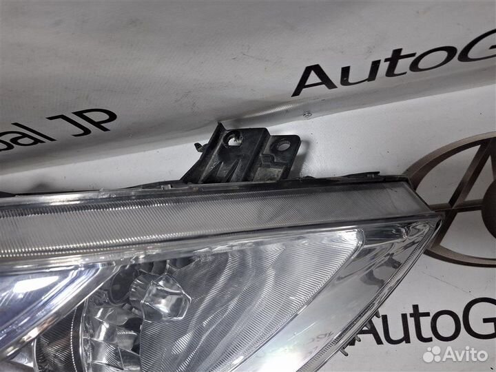 Фара правая Nissan Teana