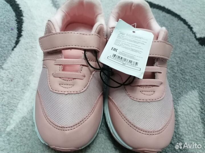 Кроссовки для девочки 30 размер новые