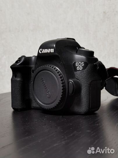 Зеркальный фотоаппарат Canon 6D