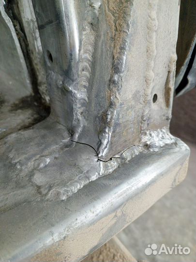 Сварка аргоном, сварщик